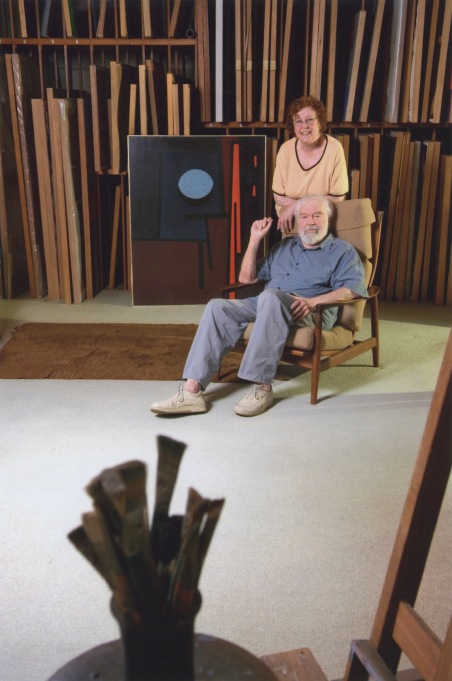 Karl and Beverly Benjamin in the studio in front of Tape Grid #27_1961 in the collection of Minneapolis Institute of Arts 2006_photo courtesy Louis Stern Fine Arts